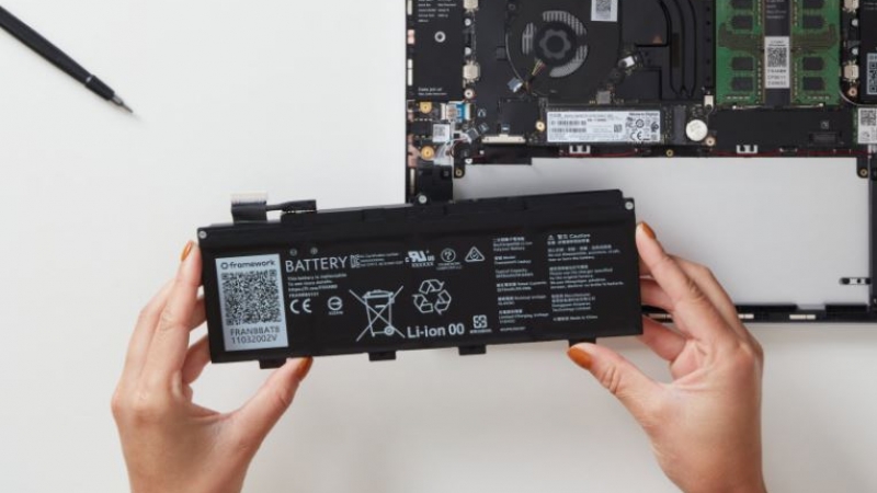 Dịch Vụ Thay Pin Laptop Tận Nơi Quận 1