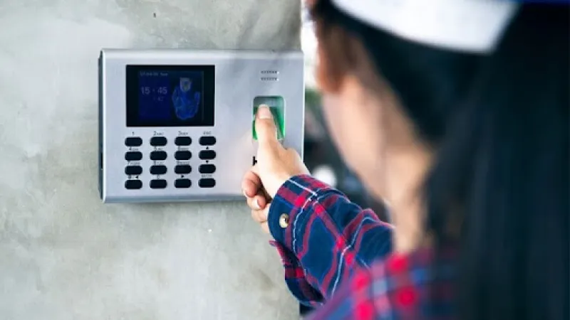 Lắp Đặt Máy Chấm Công TPHCM Uy Tín, Chuyên Nghiệp